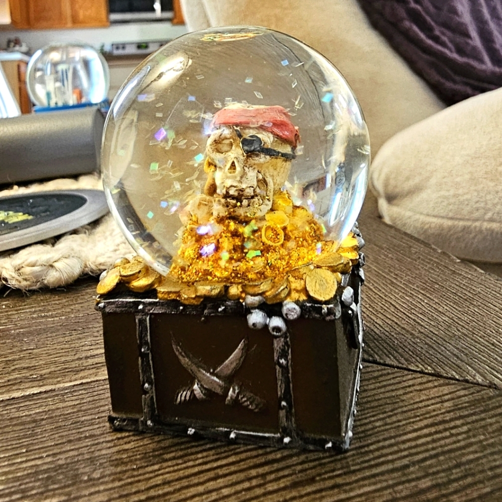 Mini Pirate Skull on a Treasure Chest Glitter Snowglobe